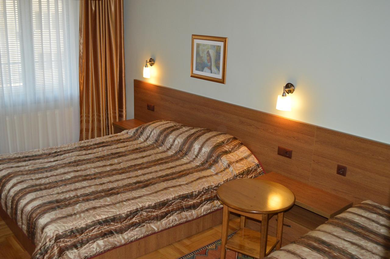 Hotel Drama Burgas Stad Buitenkant foto