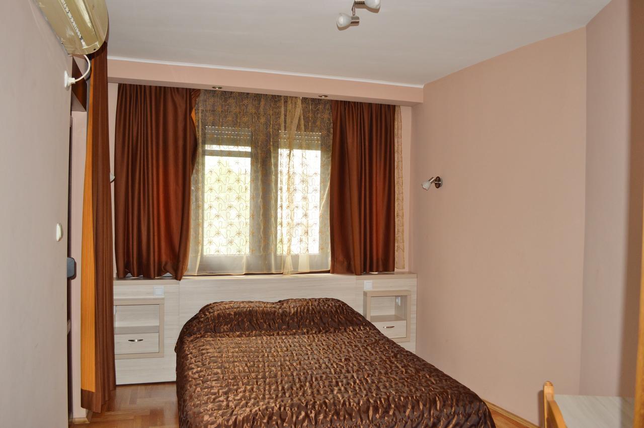 Hotel Drama Burgas Stad Buitenkant foto